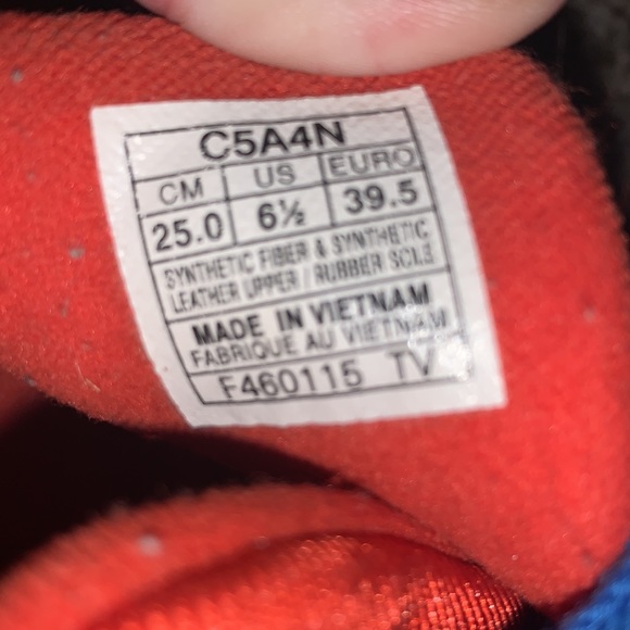 ASICS - Picture 3 of 5